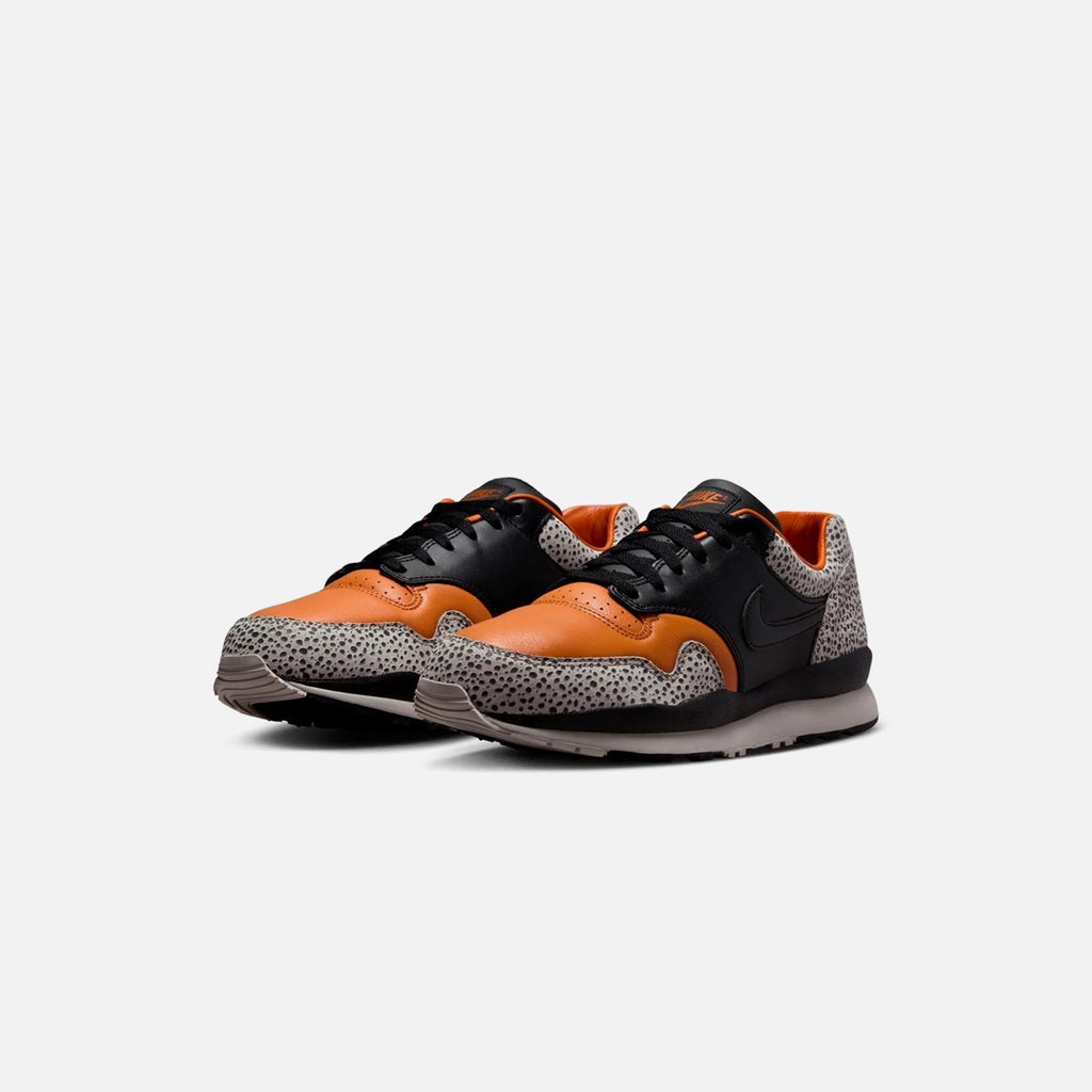 Nike safari qs black best sale