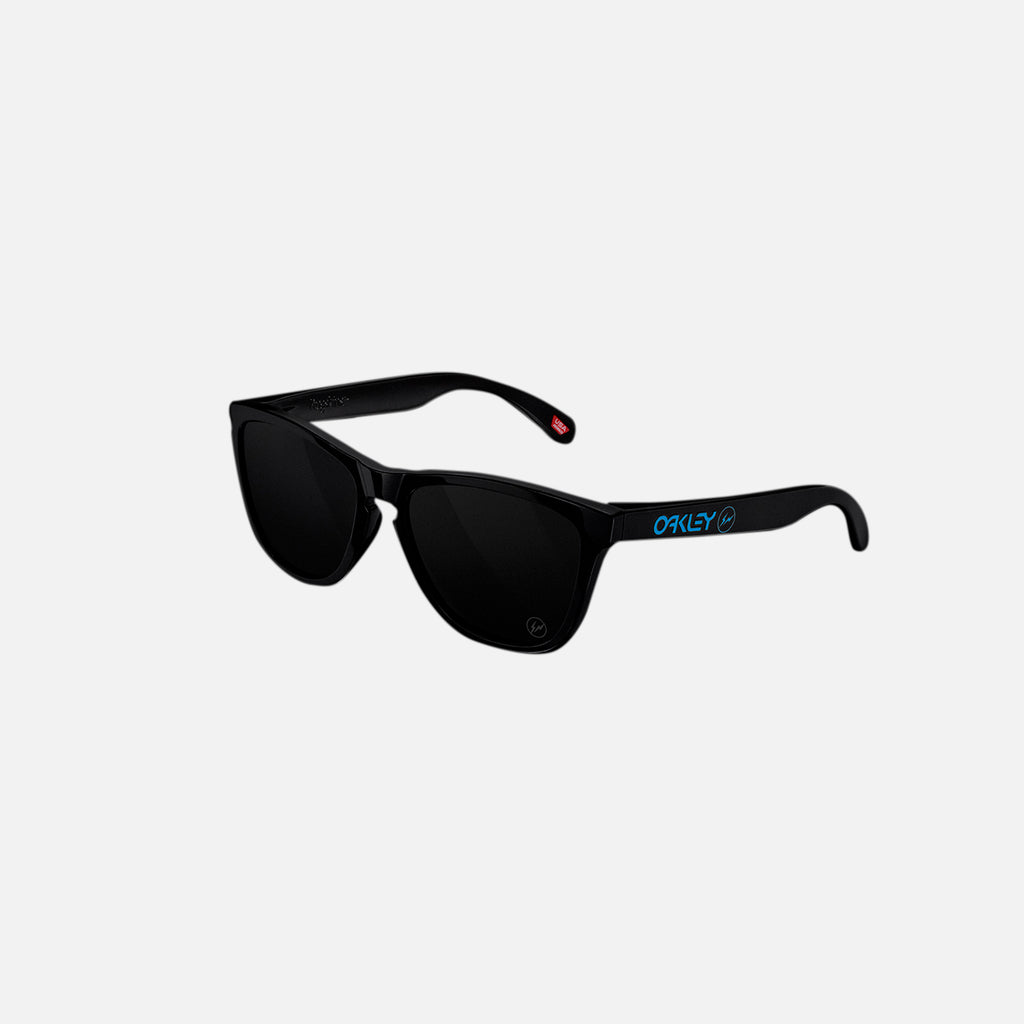 Oakley x Fragment Frogskins Sunglasses - Blue w/ Prizm Grey – Kith