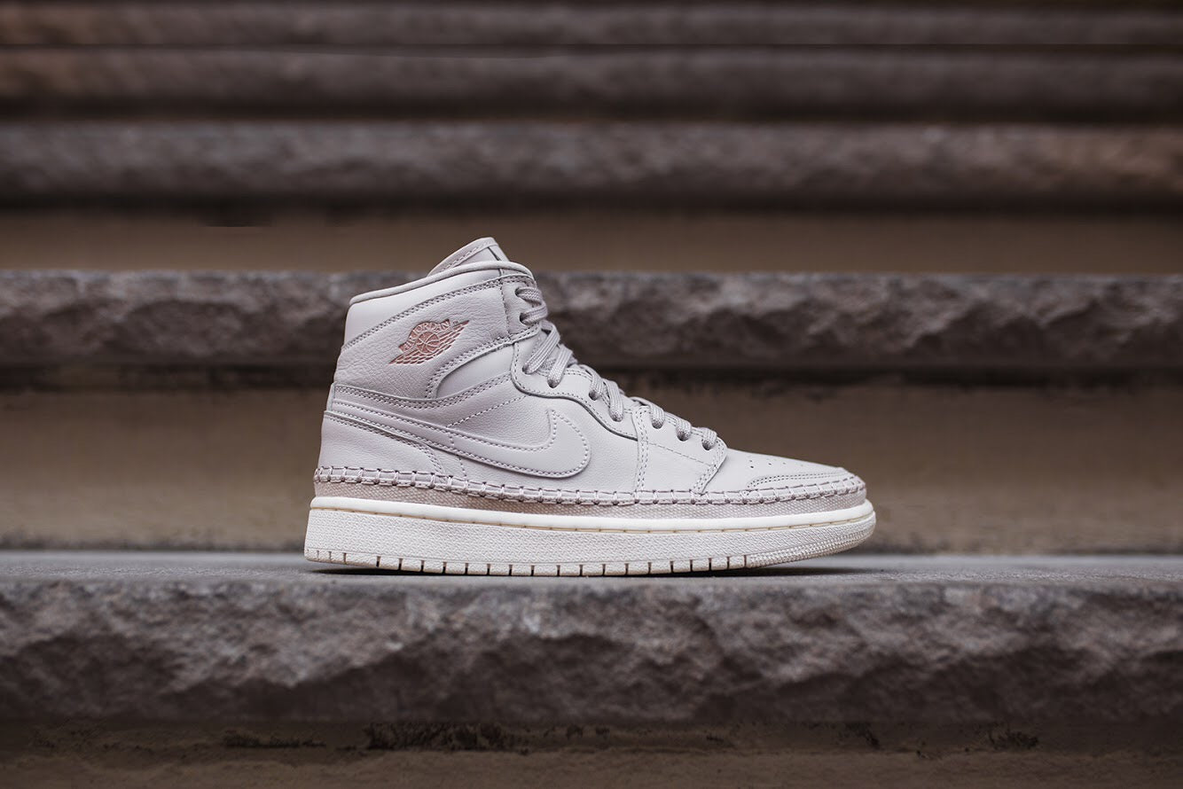 Nike WMNS Air Jordan 1 Retro High Premium - Desert Sand Nike WMNS Air Jordan 1 Retro High Premium - Desert Sand