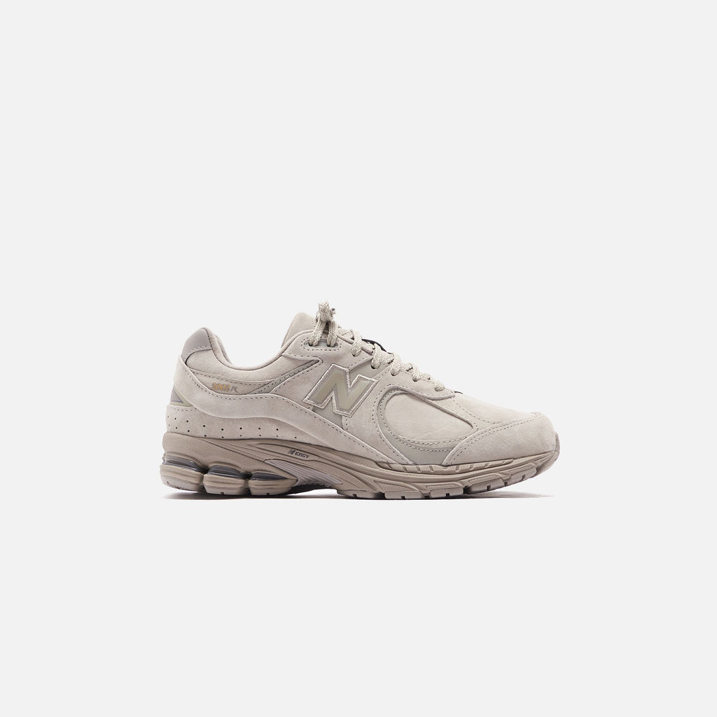 New balance 2002 deep taupe Clearance