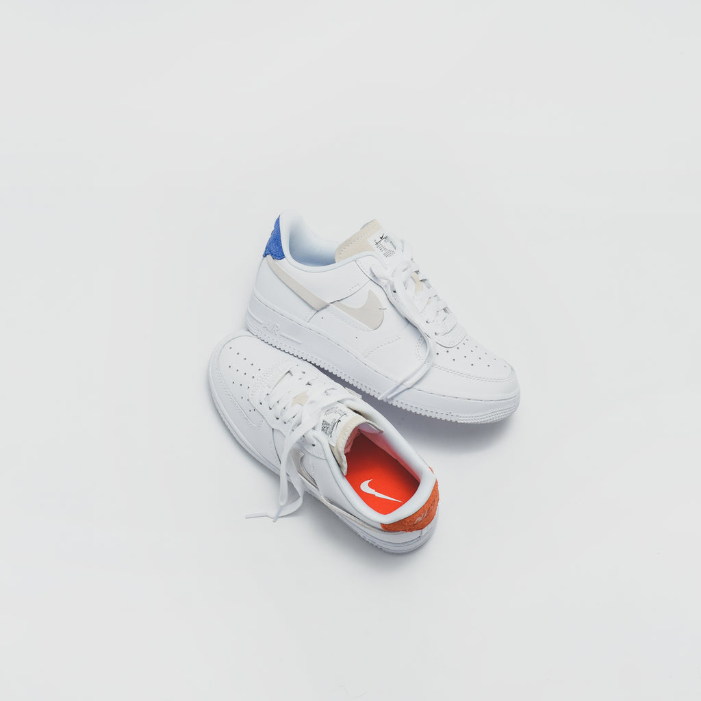 Nike air force 1 07 trainers white platinum tint game royal red Clearance