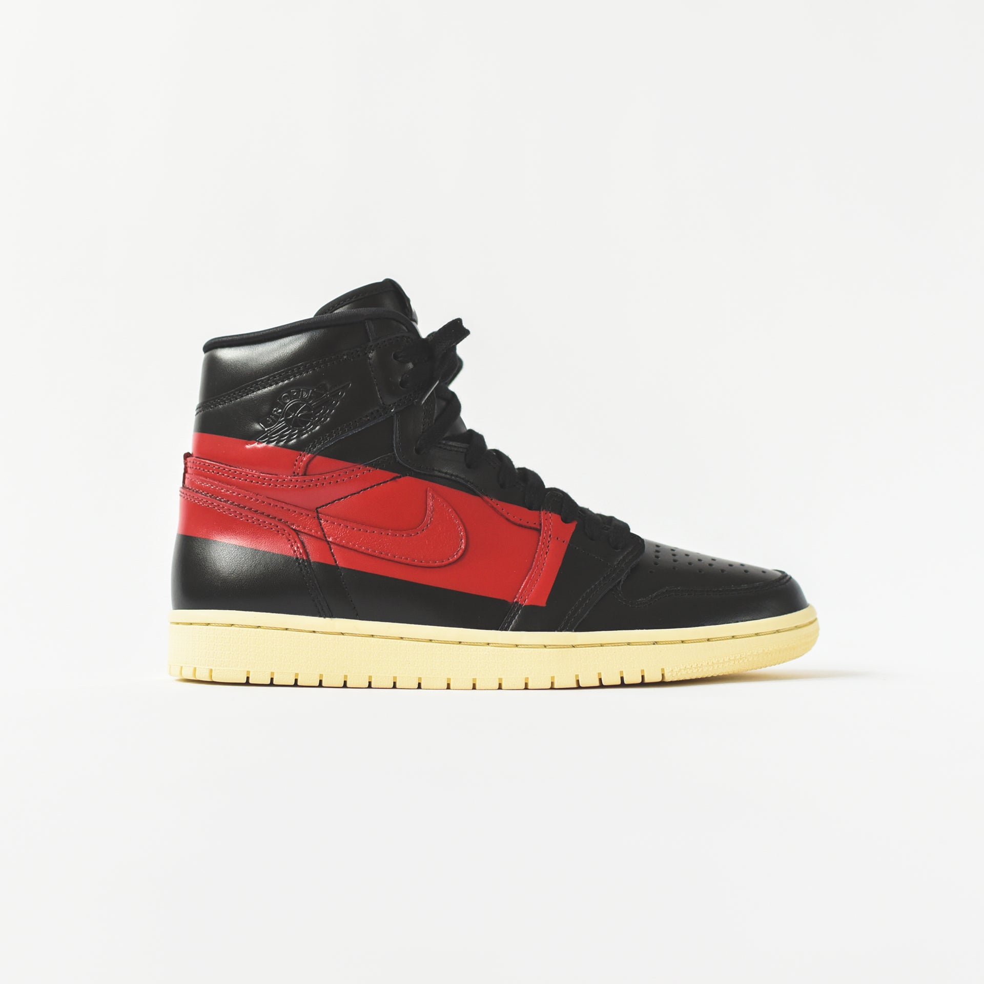 Nike Air Jordan 1 High OG Defiant - Couture