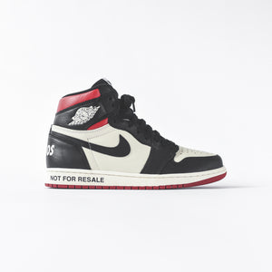 Nike Air Jordan 1 Retro High OG - Sail / Black / Varsity Red