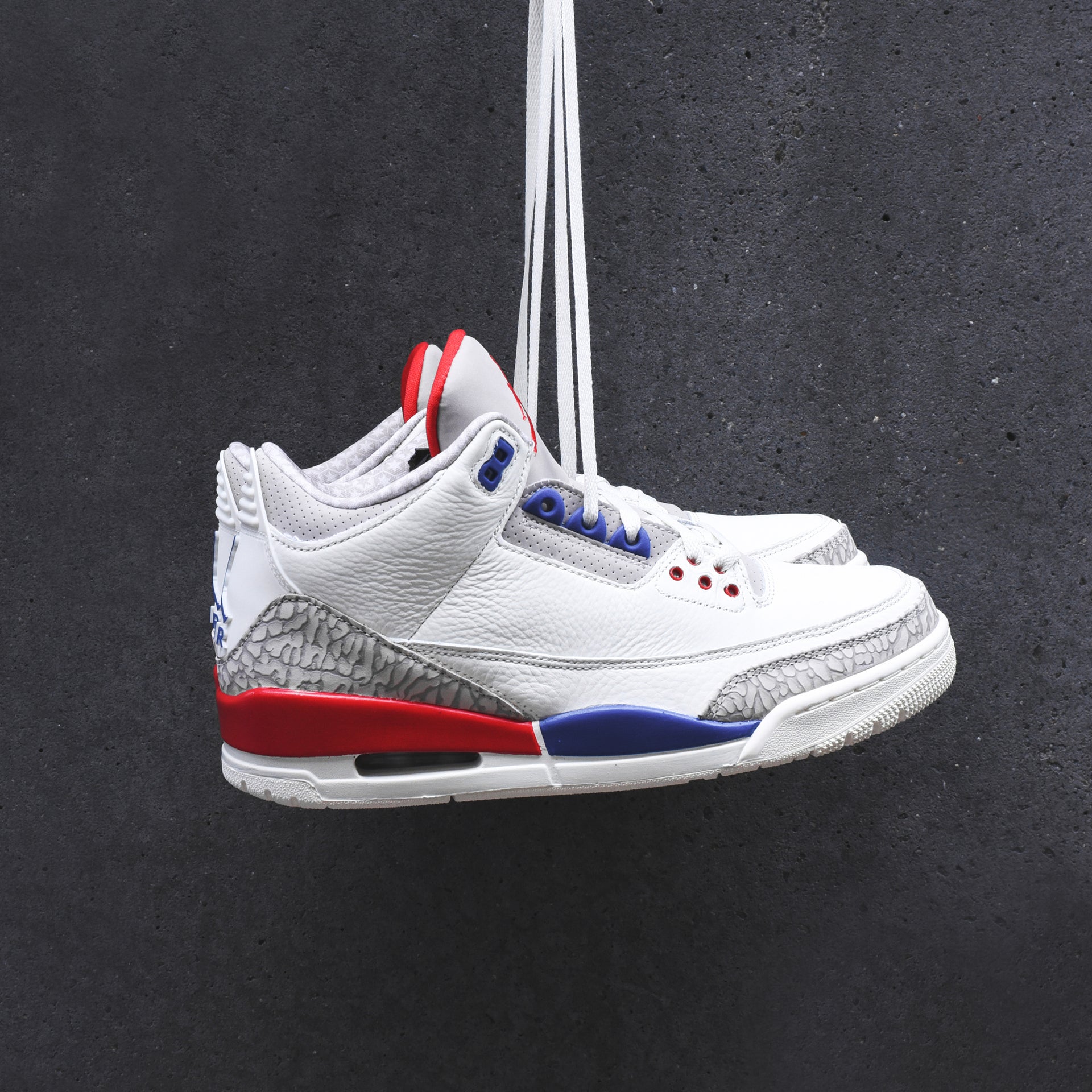 Nike GS Air Jordan 3 - Sail / Fire Red