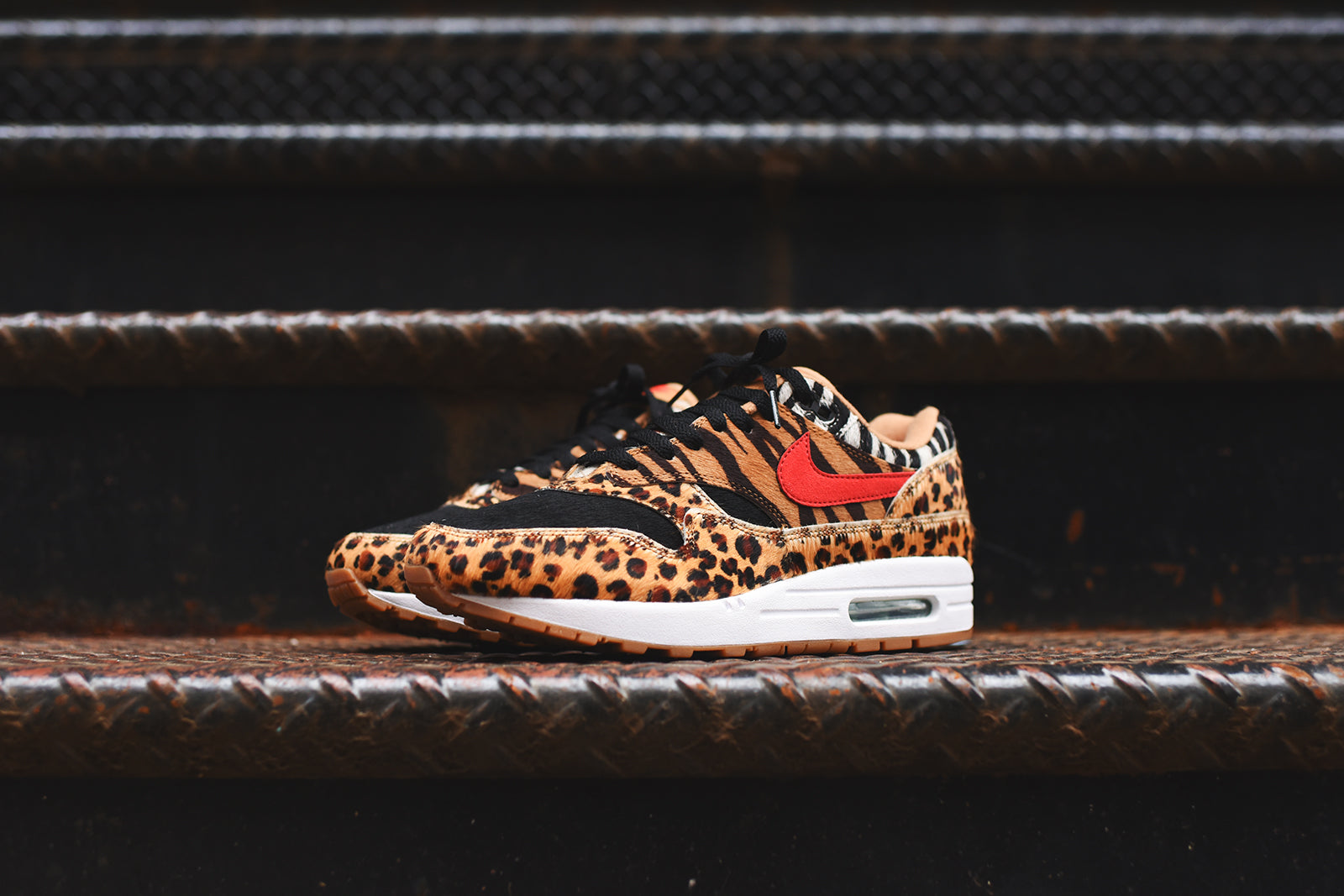 Nike x atmos Air Max 1 DLX - Wheat / Sport Red / Bison