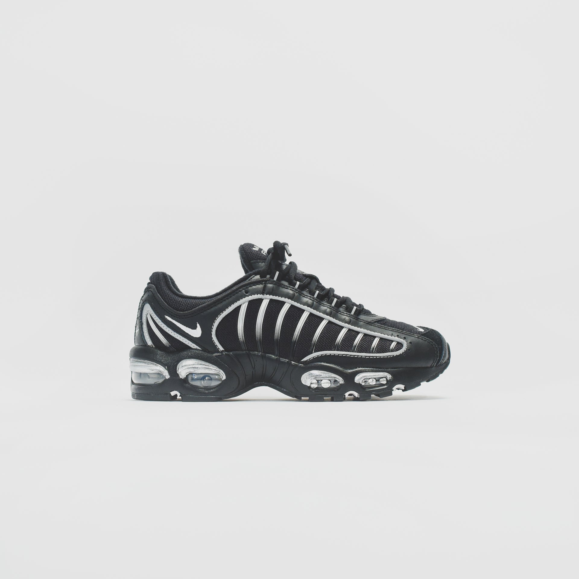 Nike Air Max Tailwind IV - Black / White / Metallic Silver