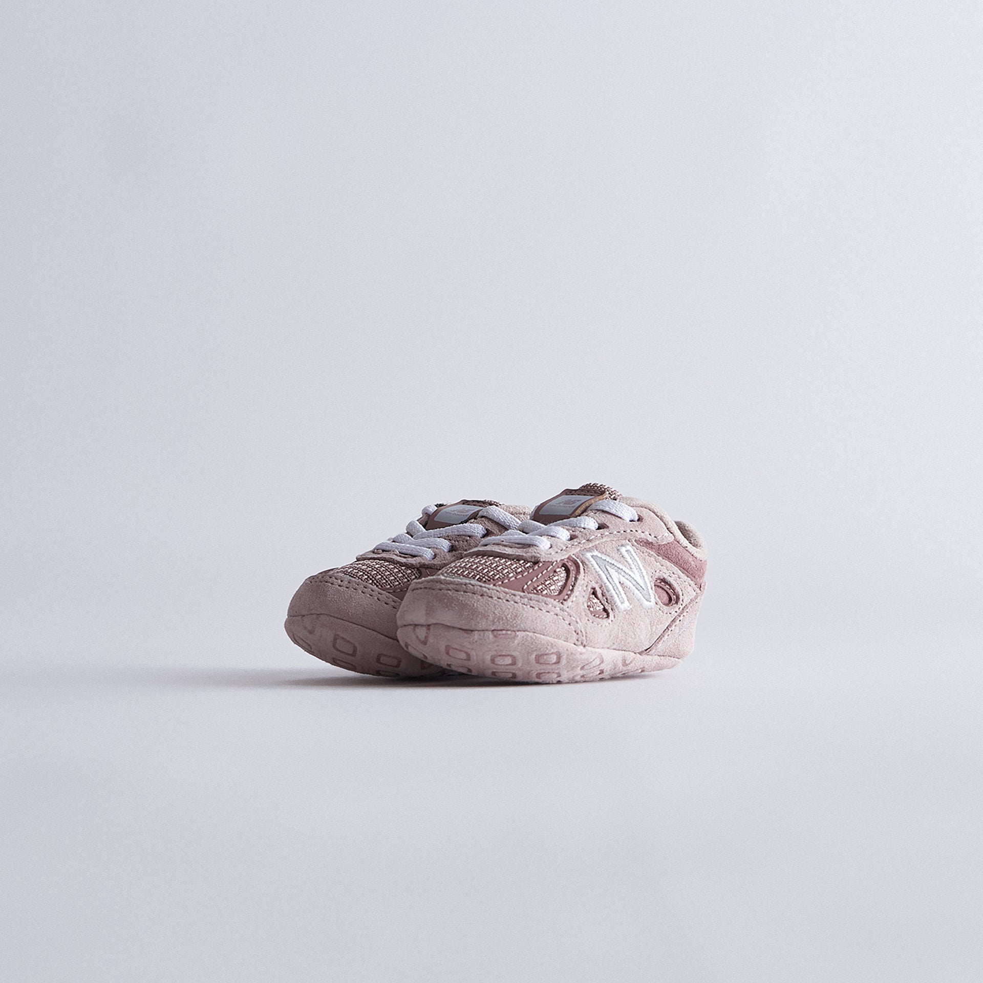 Ronnie Fieg for New Balance 990v4 Crib - Dusty Rose