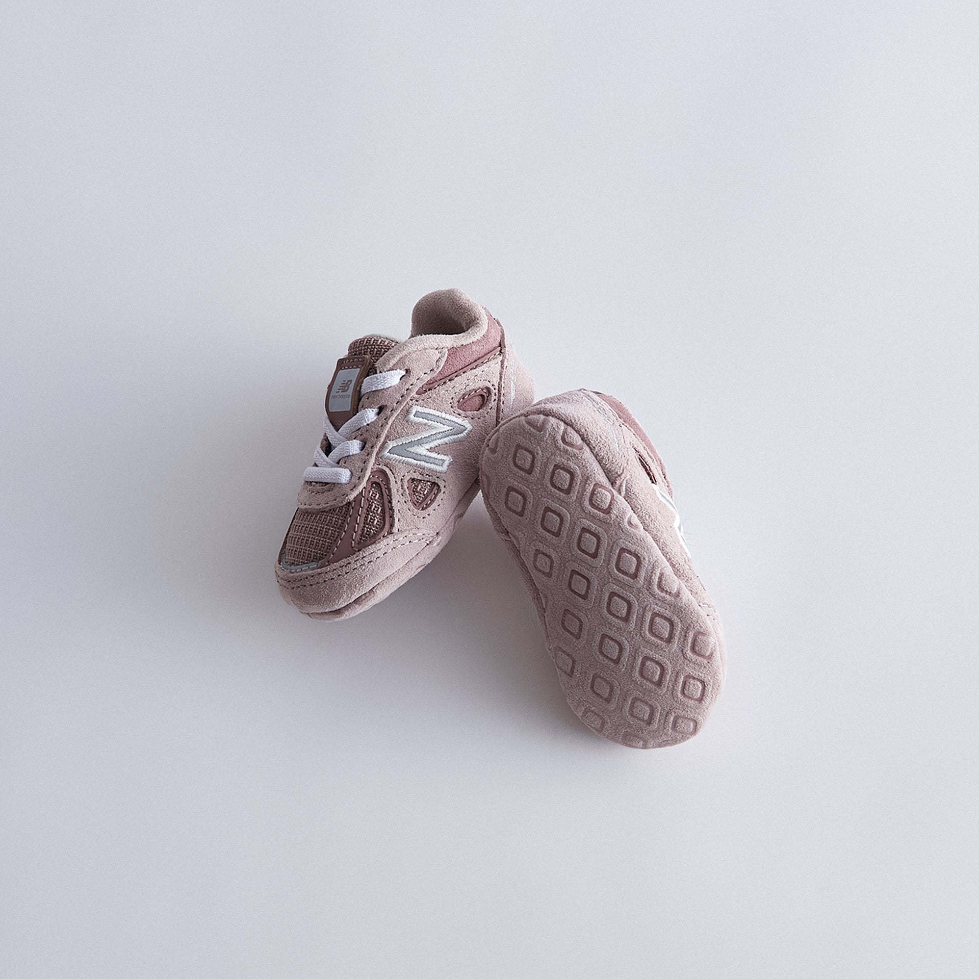 Ronnie Fieg for New Balance 990v4 Crib - Dusty Rose