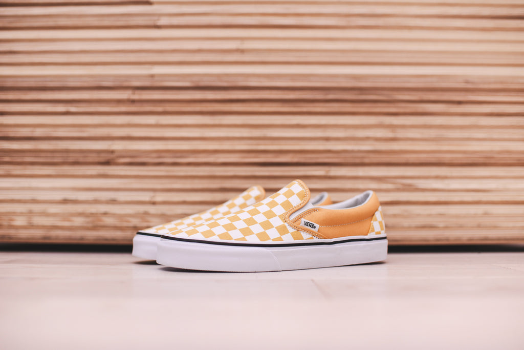 Ochre checkerboard vans store