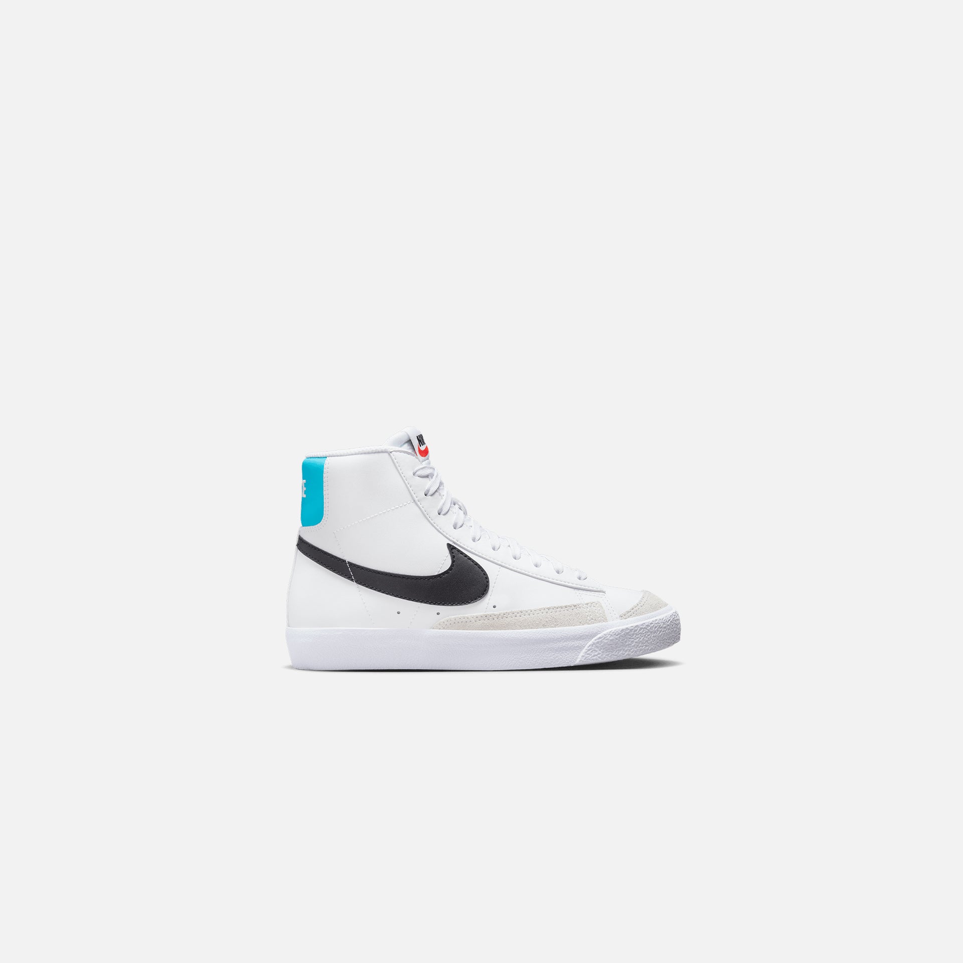 Nike Grade School Blazer Mid `77 - White / Black / Blue Lightning