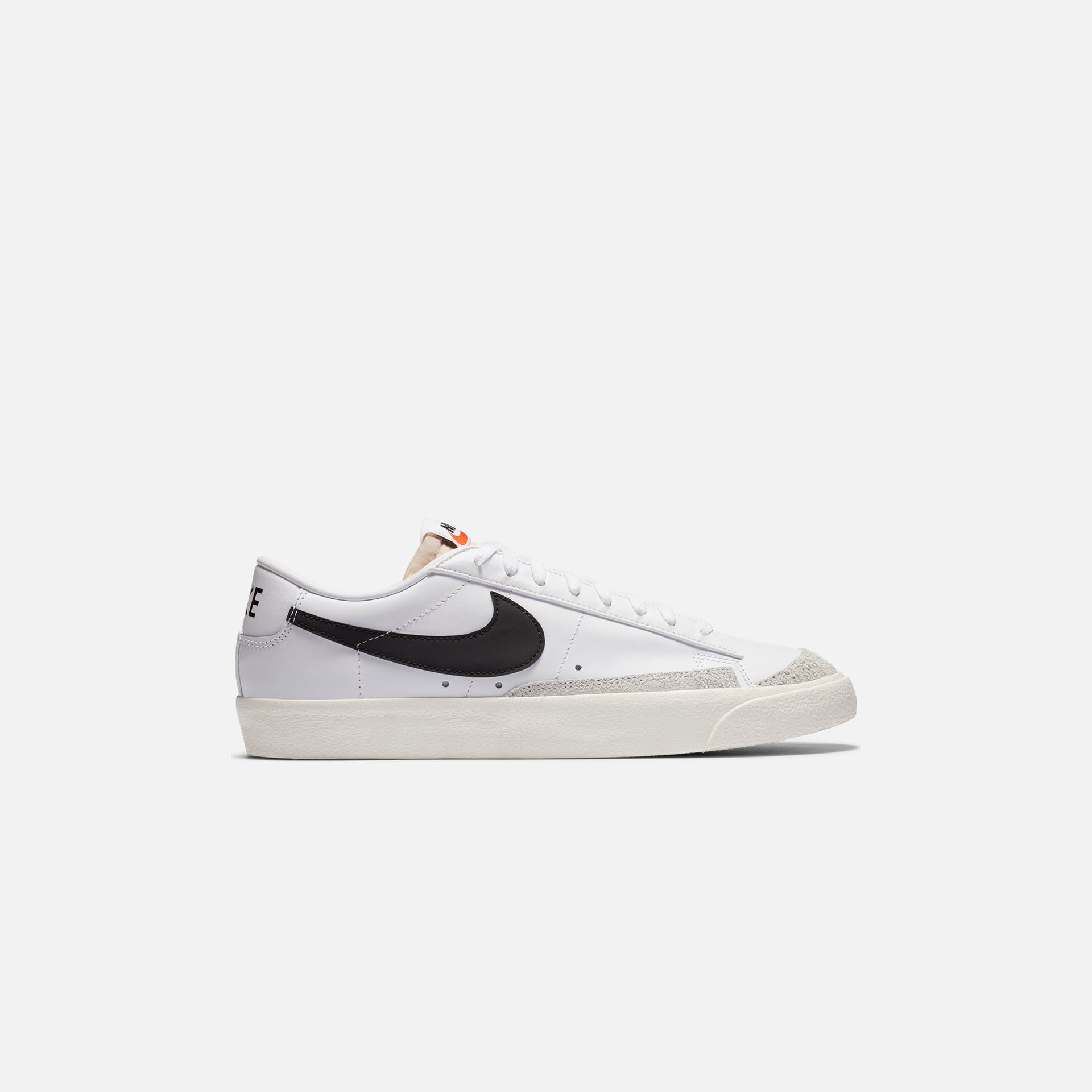 Nike Blazer Low `77 Vintage - White / Black / Sail / Orange