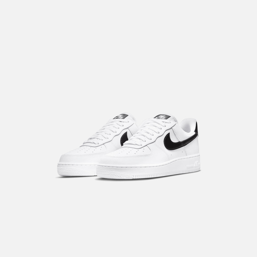 Nike Wmns Air Force 1 07 Essential White Black - Size 8.5 Women