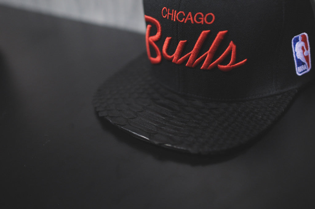 Men's New Era Black Chicago Bulls Localized T-Shirt