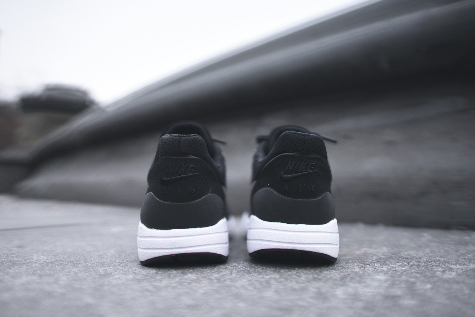 Nike WMNS Air Max 1 Ultra Moire - Black / Metallic Silver