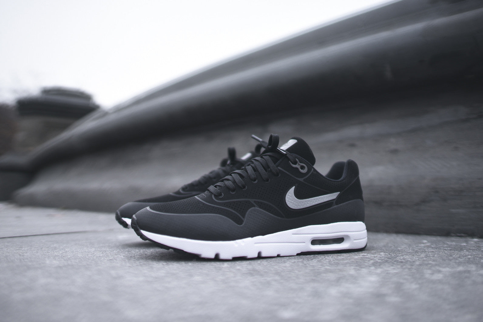 Nike WMNS Air Max 1 Ultra Moire - Black / Metallic Silver