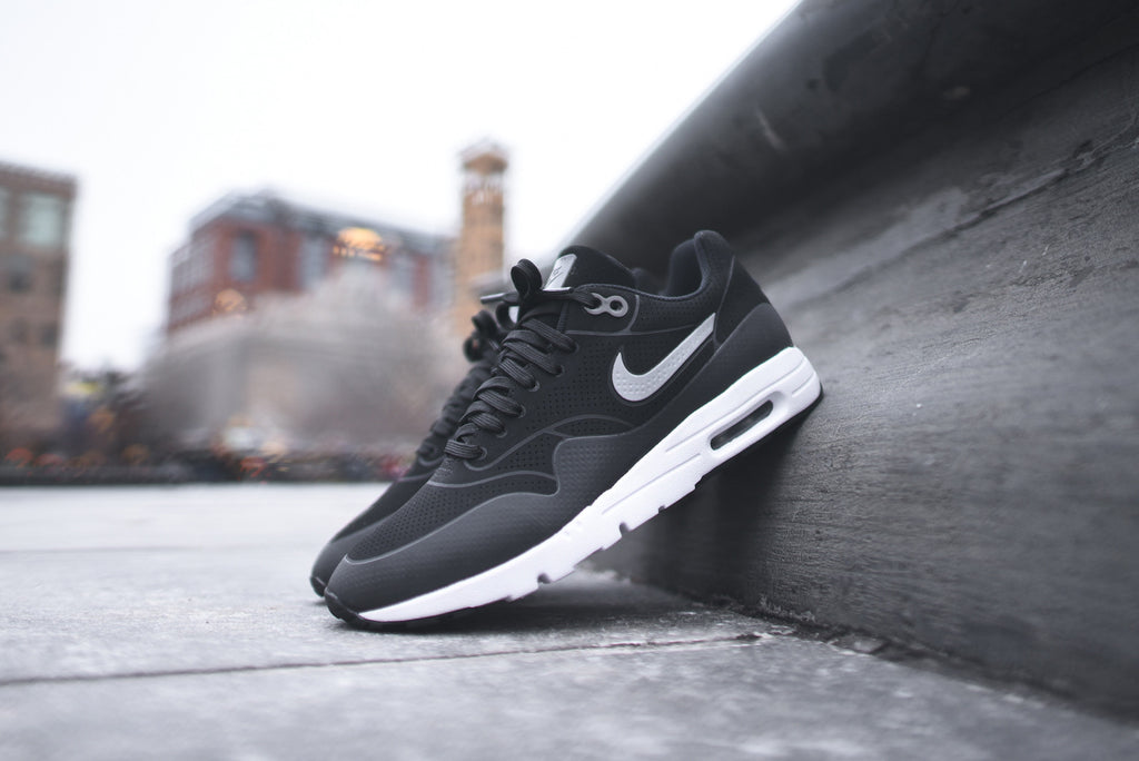 Nike air max 1 ultra black and white Clearance