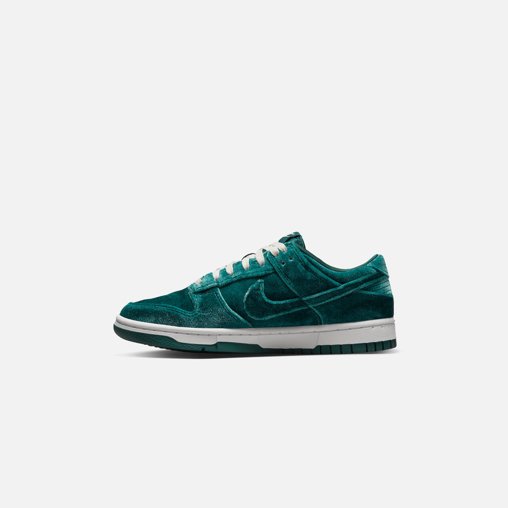 Nike WMNS Dunk Low SV - Dark Atomic Teal / Sail – Kith