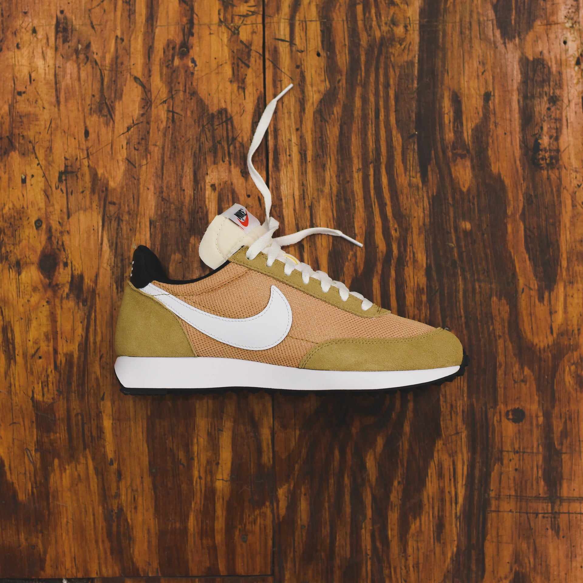 Nike Air Tailwind '79 - Parachute Beige / White / Club Gold