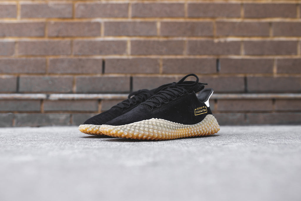Kamanda black online