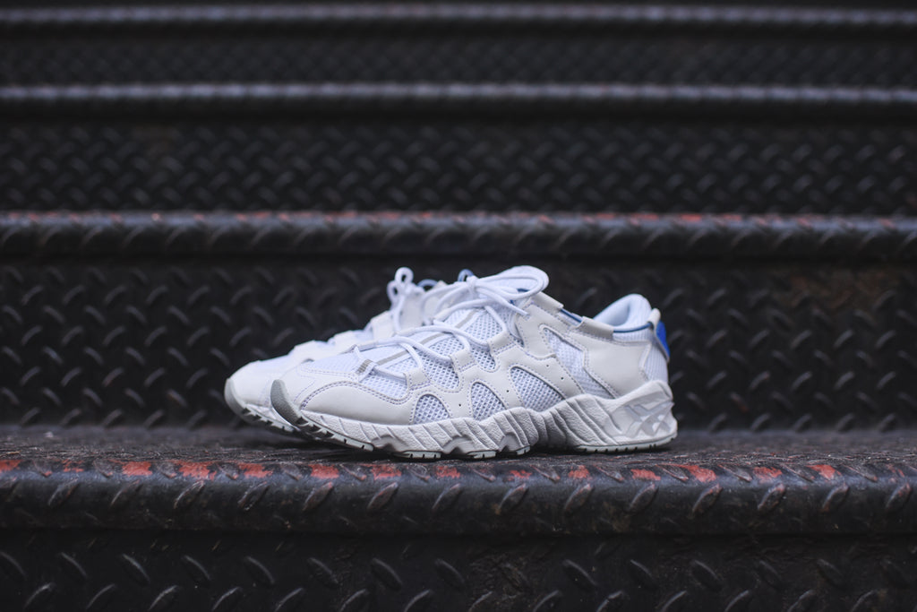Asics gel hotsell mai white blue