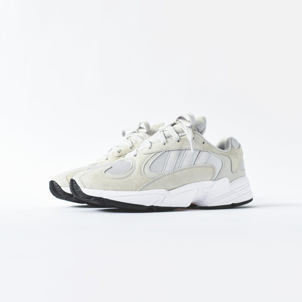 adidas yung og white grey