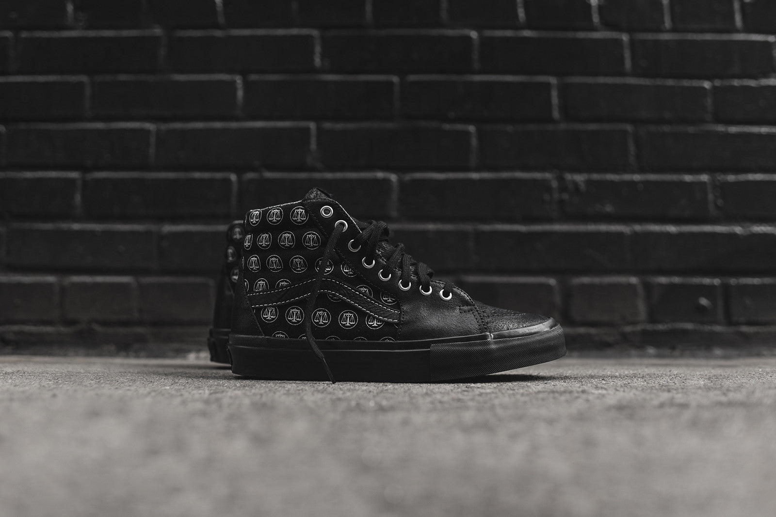 Vans Vault x Highs And Lows Sk8-Hi LX - Black