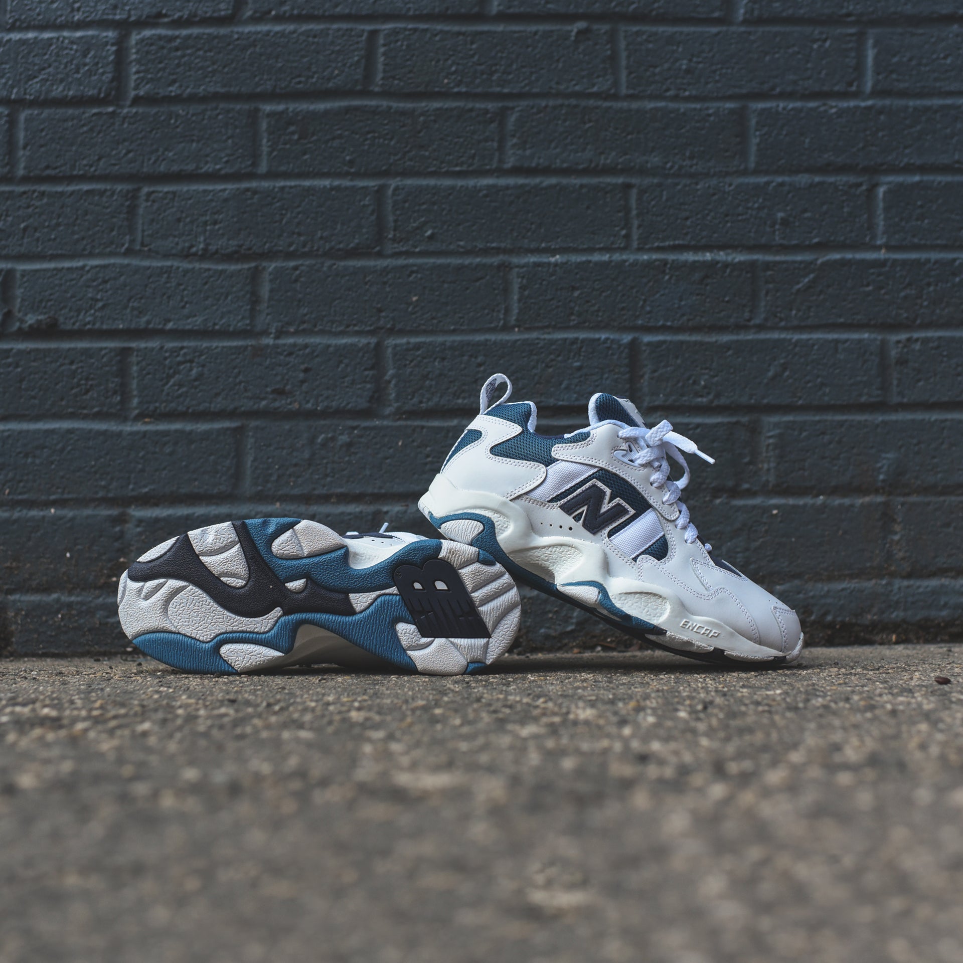 New Balance ML650 V1 - White / Navy