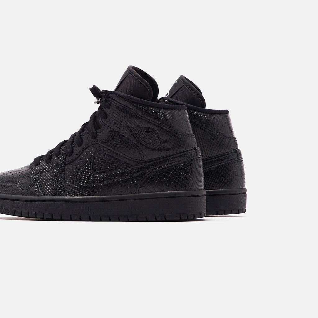 Jordan 1 hotsell mid snake