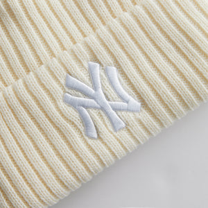 Kith & New Era for the New York Yankees Knit Beanie - Sandrift