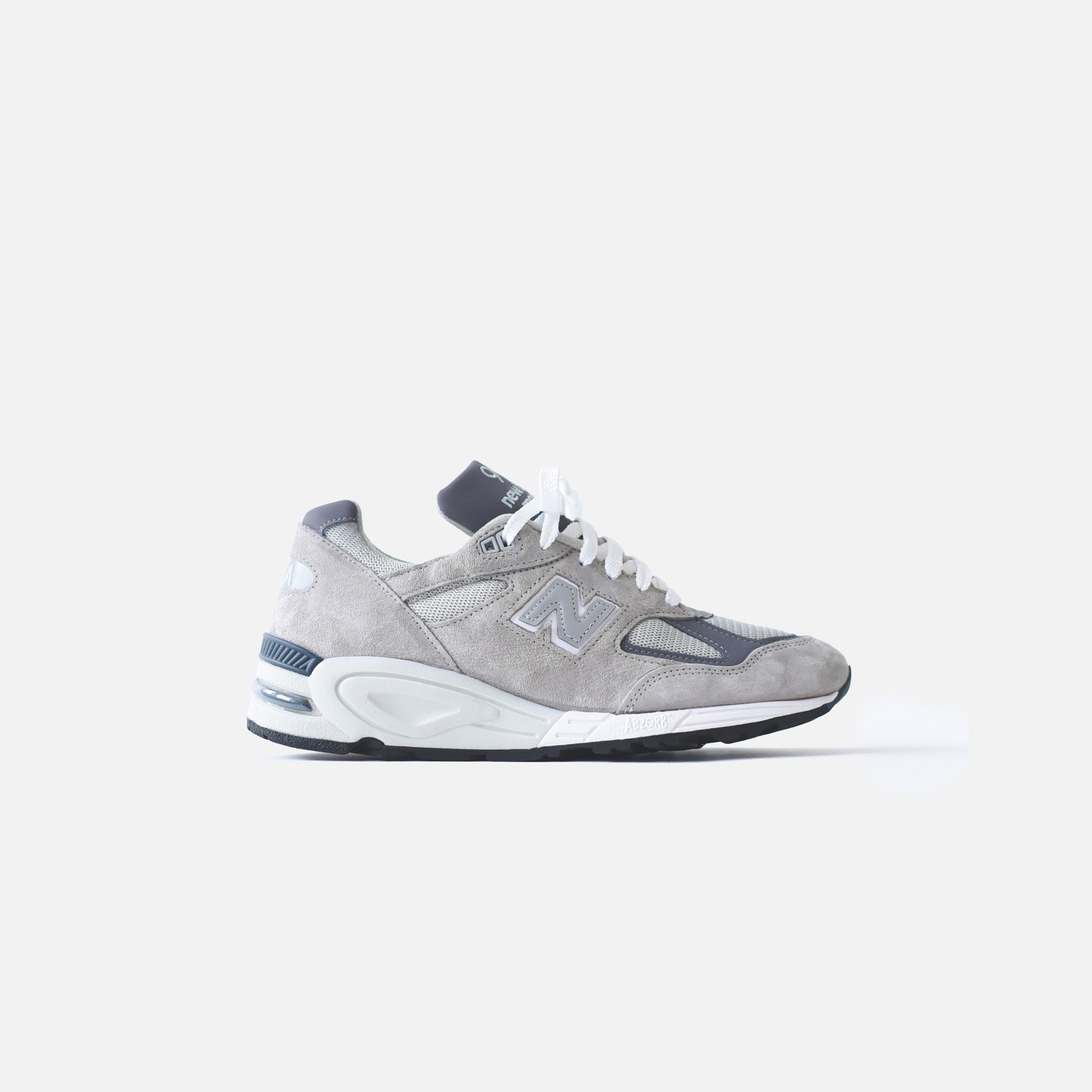 New Balance Made in USA 990 v2 - Grey / White