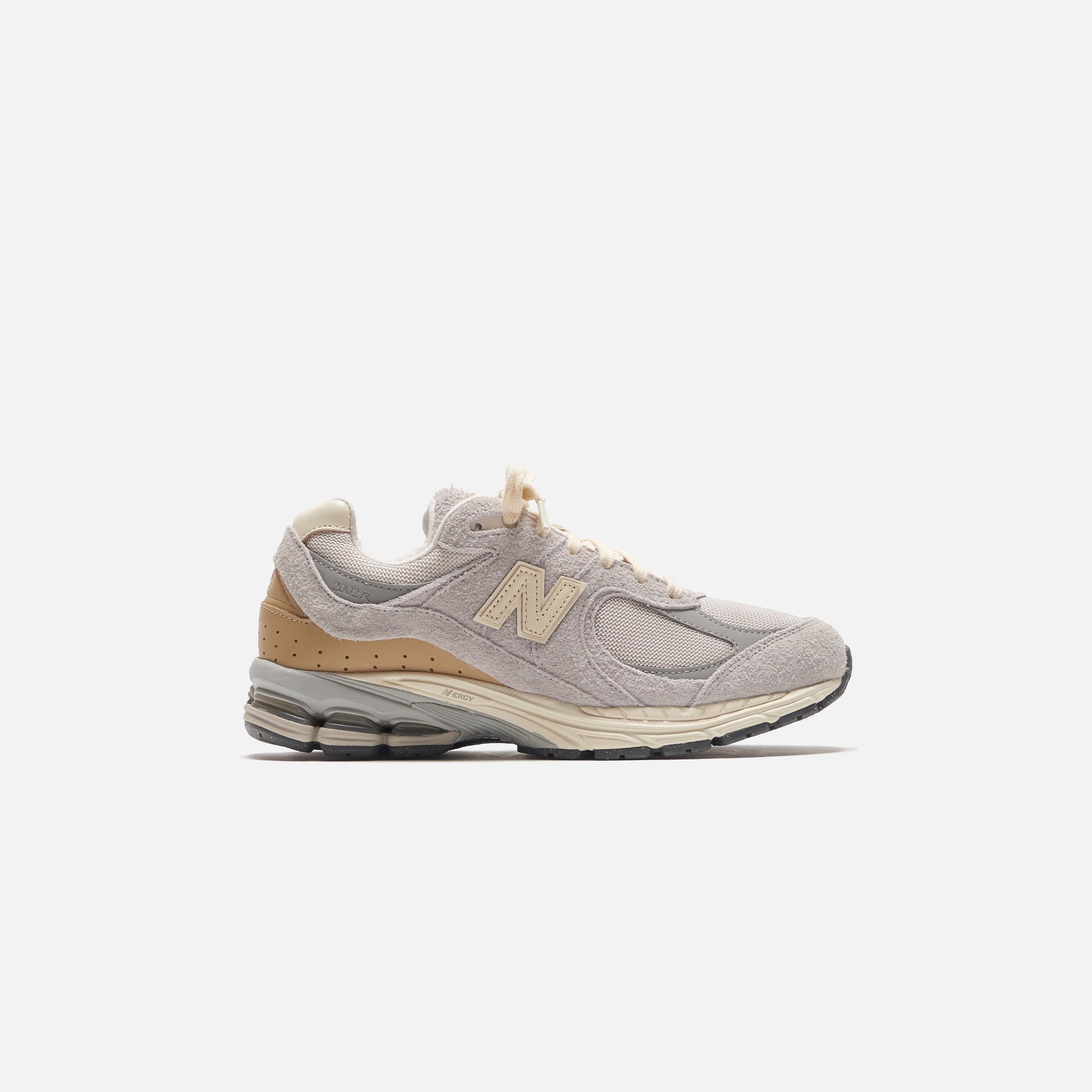 New Balance 2002R - Rain Cloud / Angora / Sweet Caramel