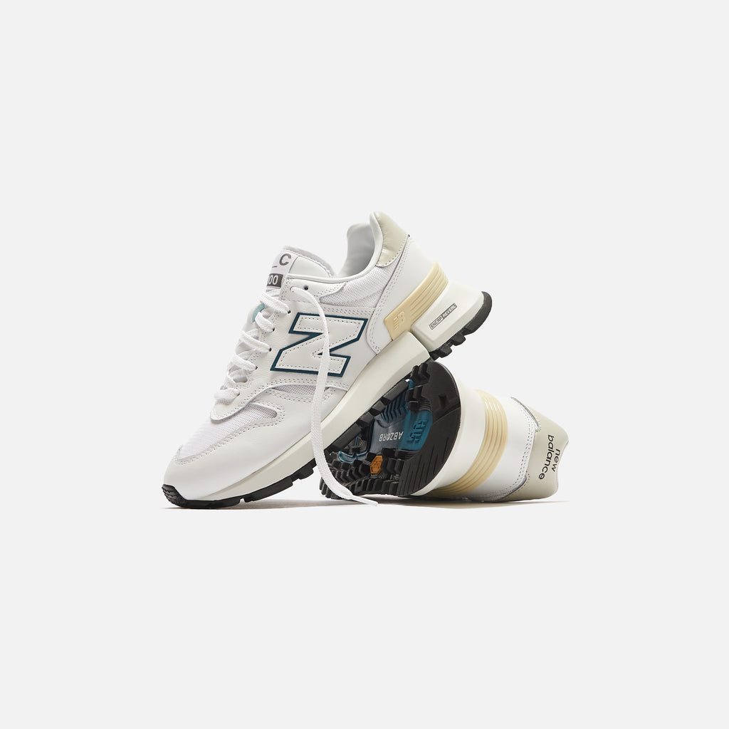 New Balance RC1300 - White