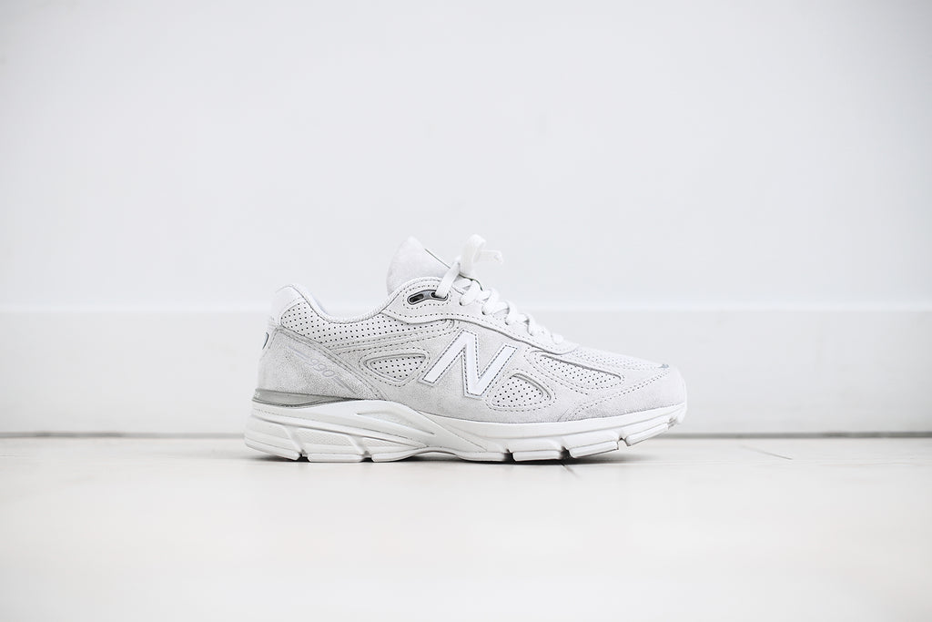 New Balance WMNS M990AF4 Light Grey Kith