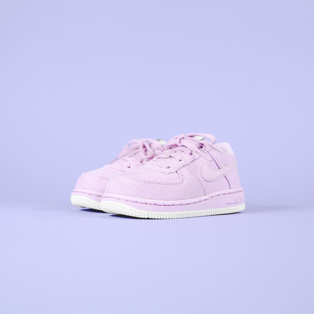 Nike air force hotsell 1 lv8 arctic pink