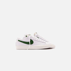 Nike Blazer Low - White / Forest Green / Sail