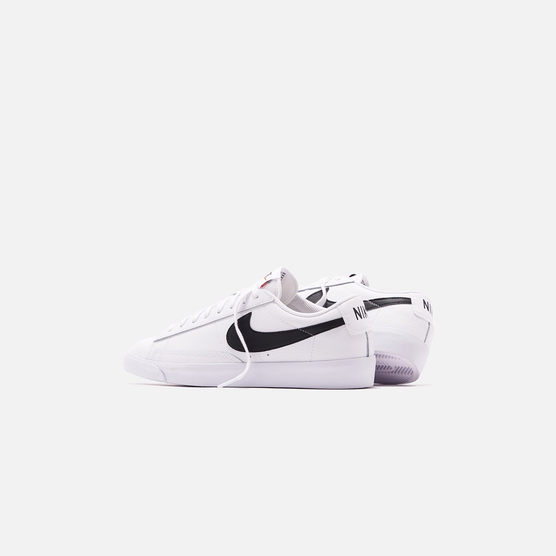 Nike Blazer Low - White / Black / Orange Blaze