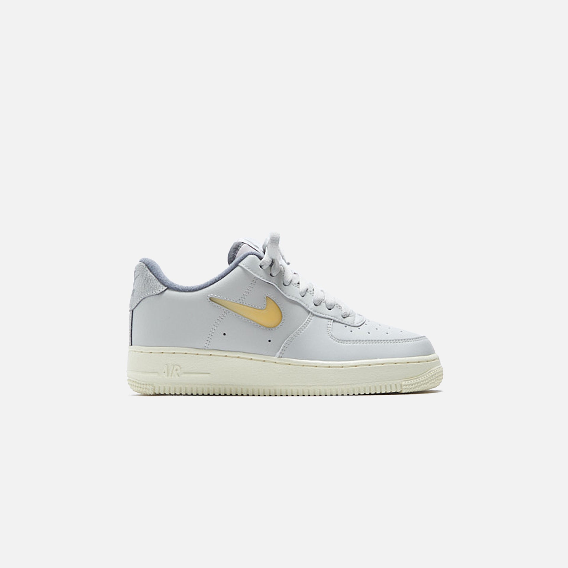 Nike Air Force 1 `07 LX VTG - Light Bone / Pale Vanilla Tumble