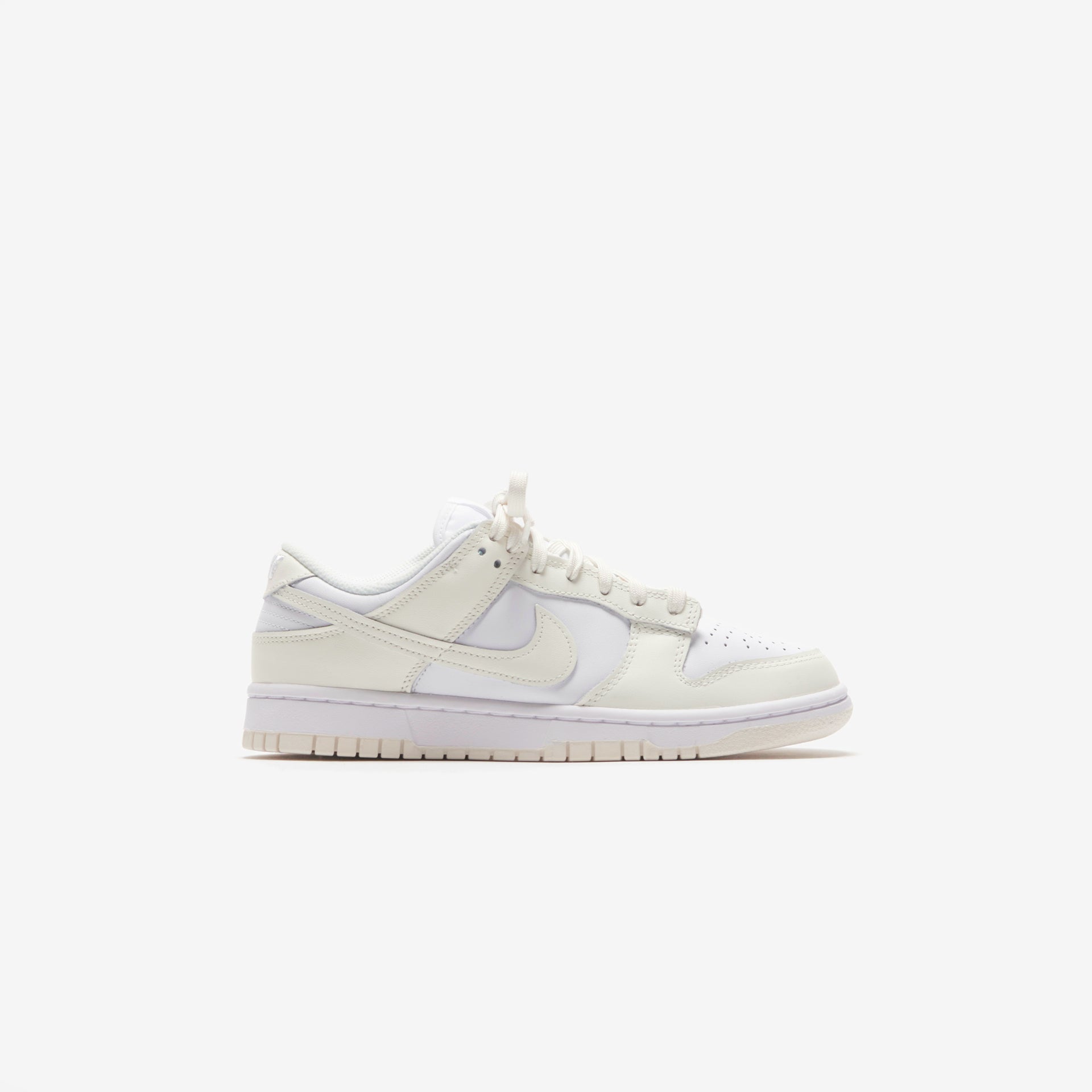 Nike WMNS Dunk Low - White / Sail