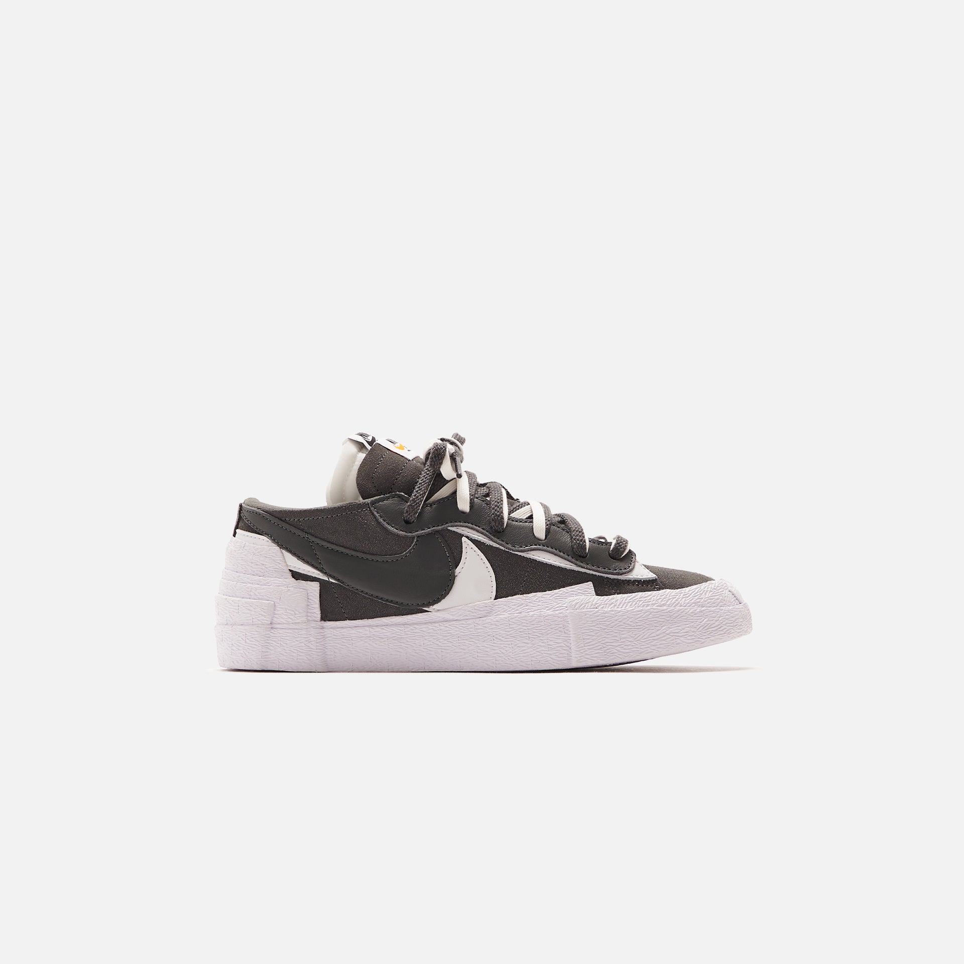 Nike x Sacai Blazer Low - Iron Grey / White