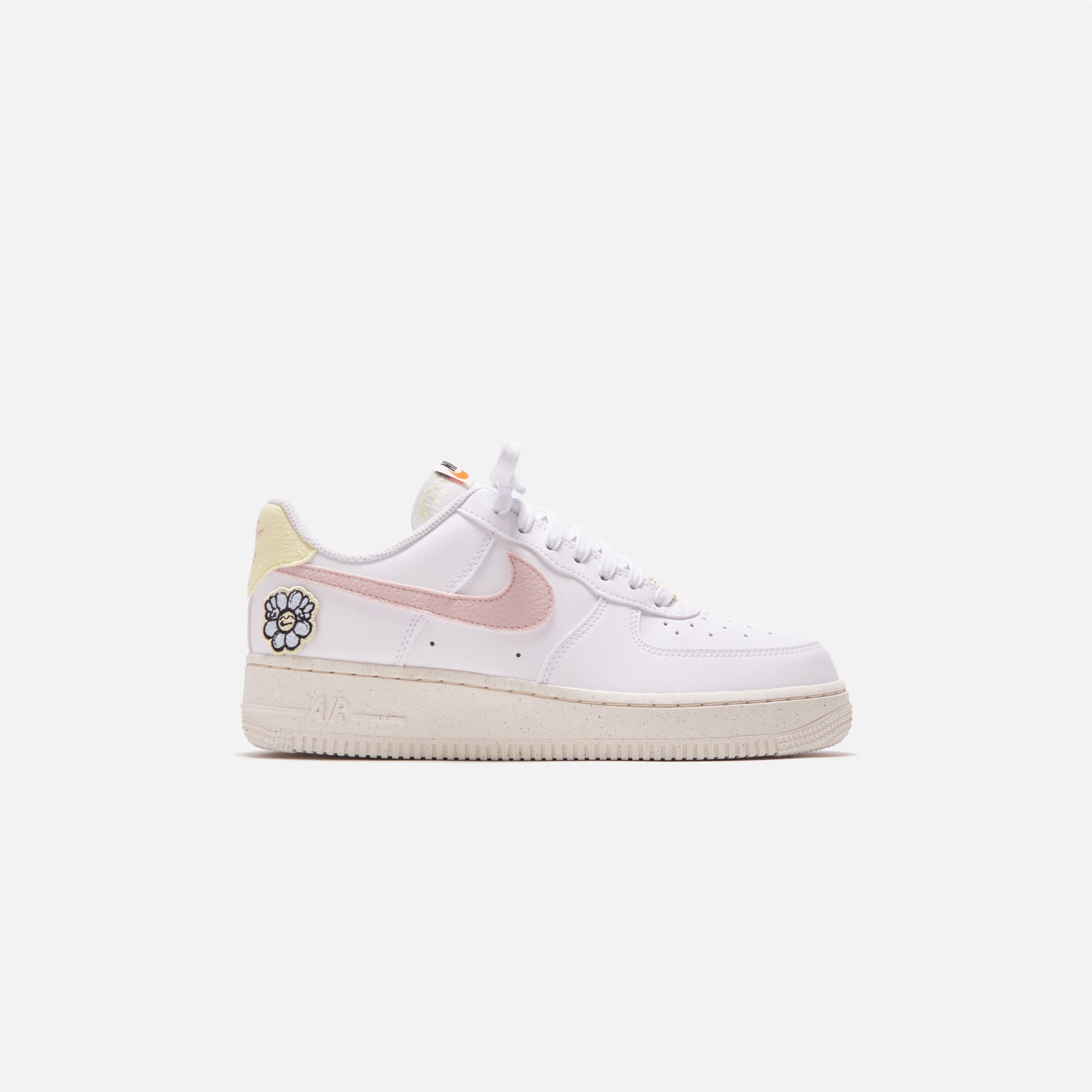 Nike WMNS Air Force 1 ' 07 SE NN - White / Pink Oxford / Boarder