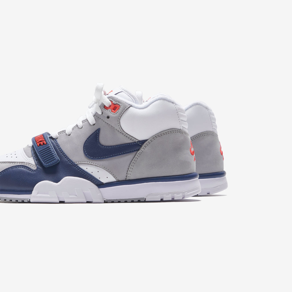 open haard hel Voorzitter Nike Air Trainer 1 - White / Midnight Navy / Med Grey / Chile Red – Kith