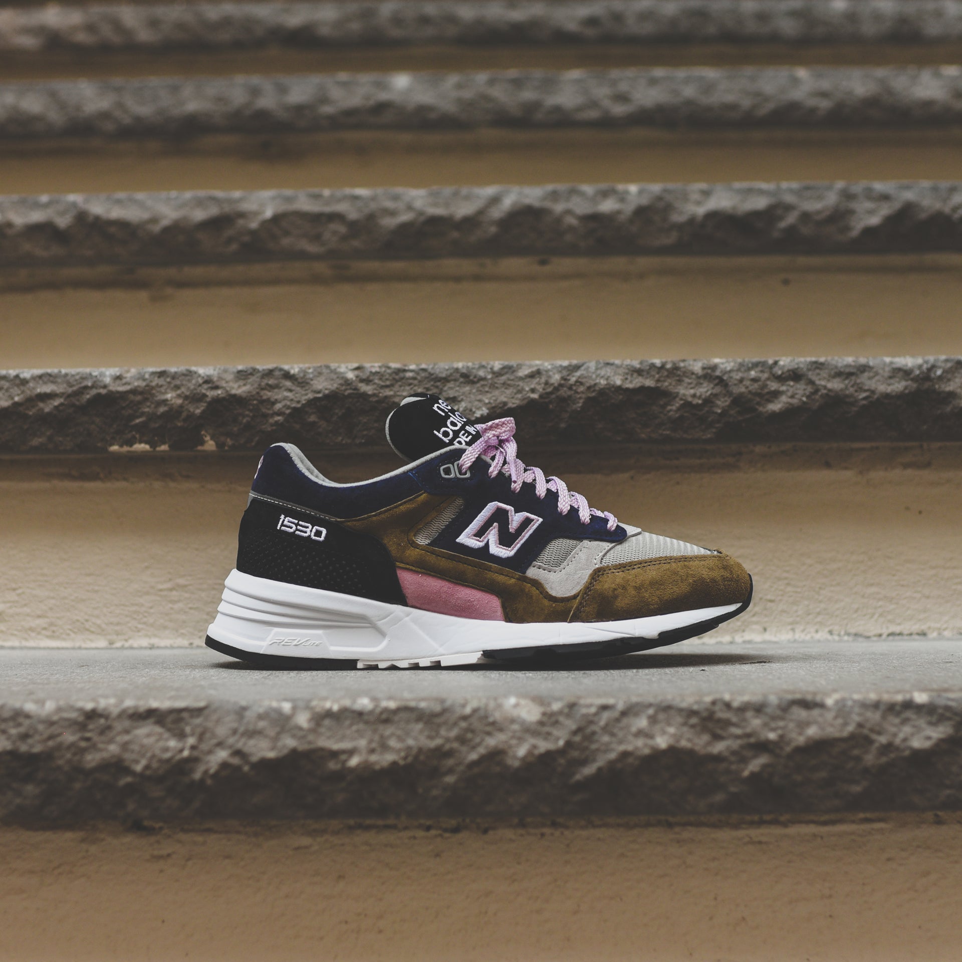 New Balance ML1530V1 - Grey / Khaki