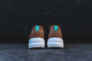 New Balance Deconstructed 580 - Brown