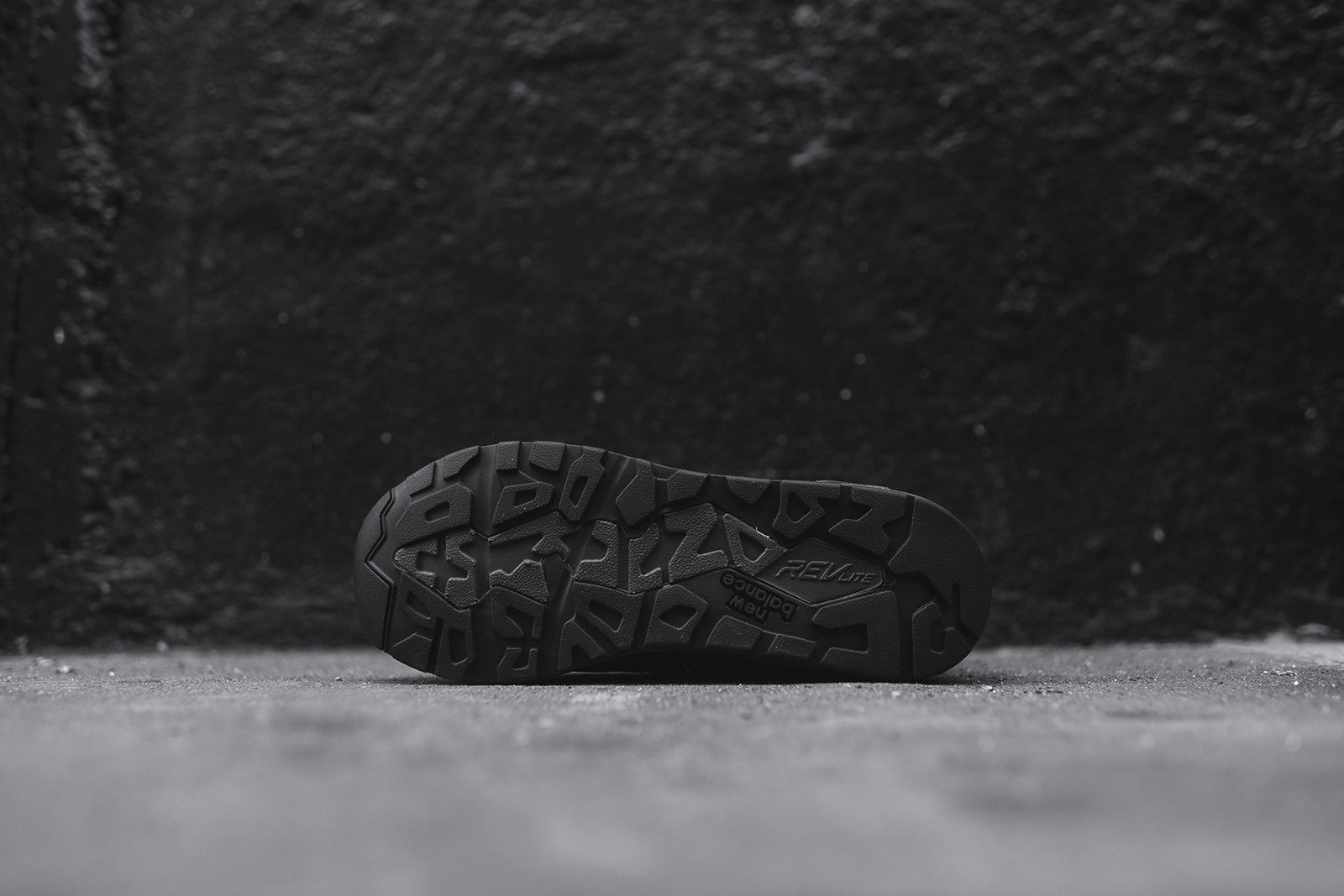 New Balance 580 Deconstructed Mid - Black
