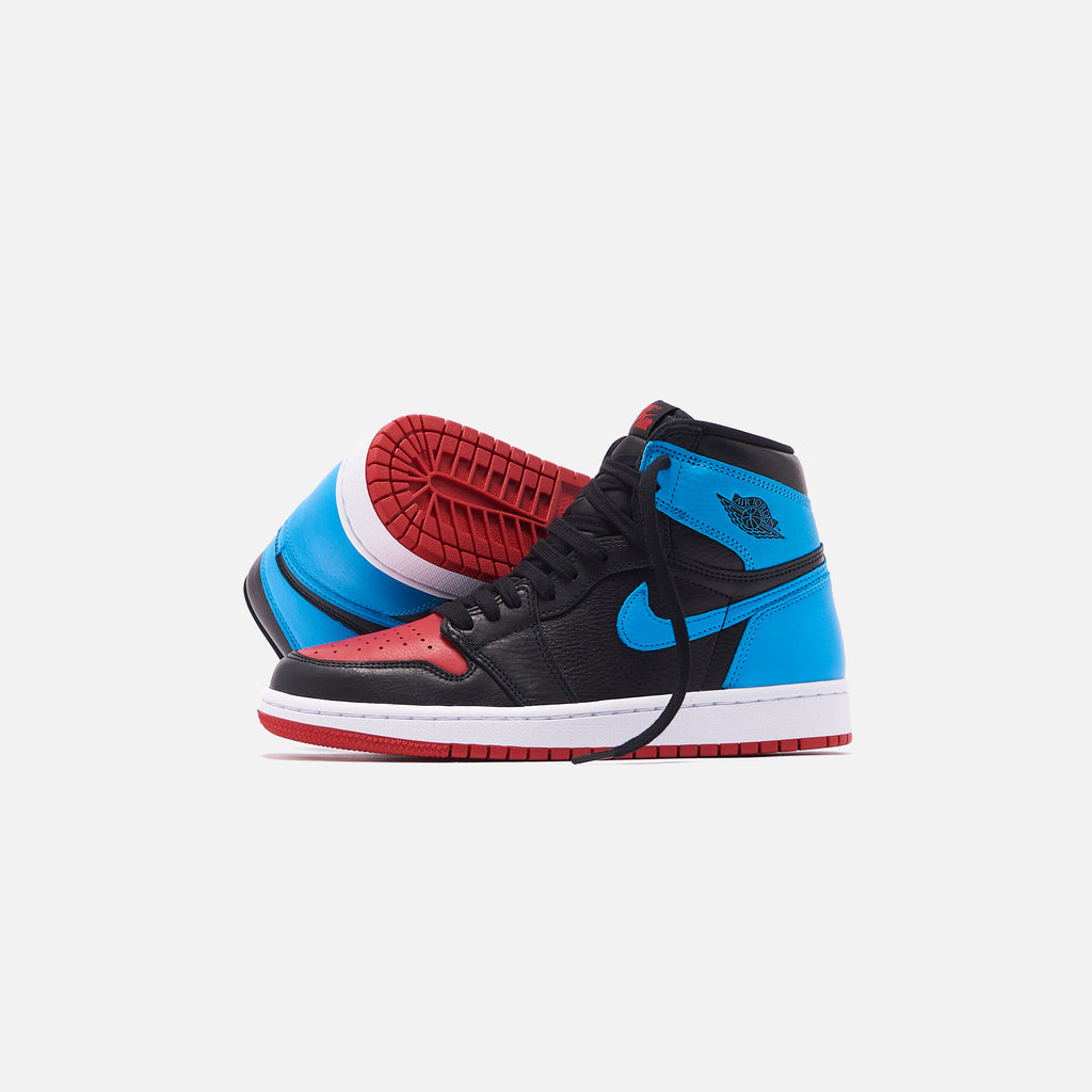 Jordan 1 retro high og black powder outlet blue