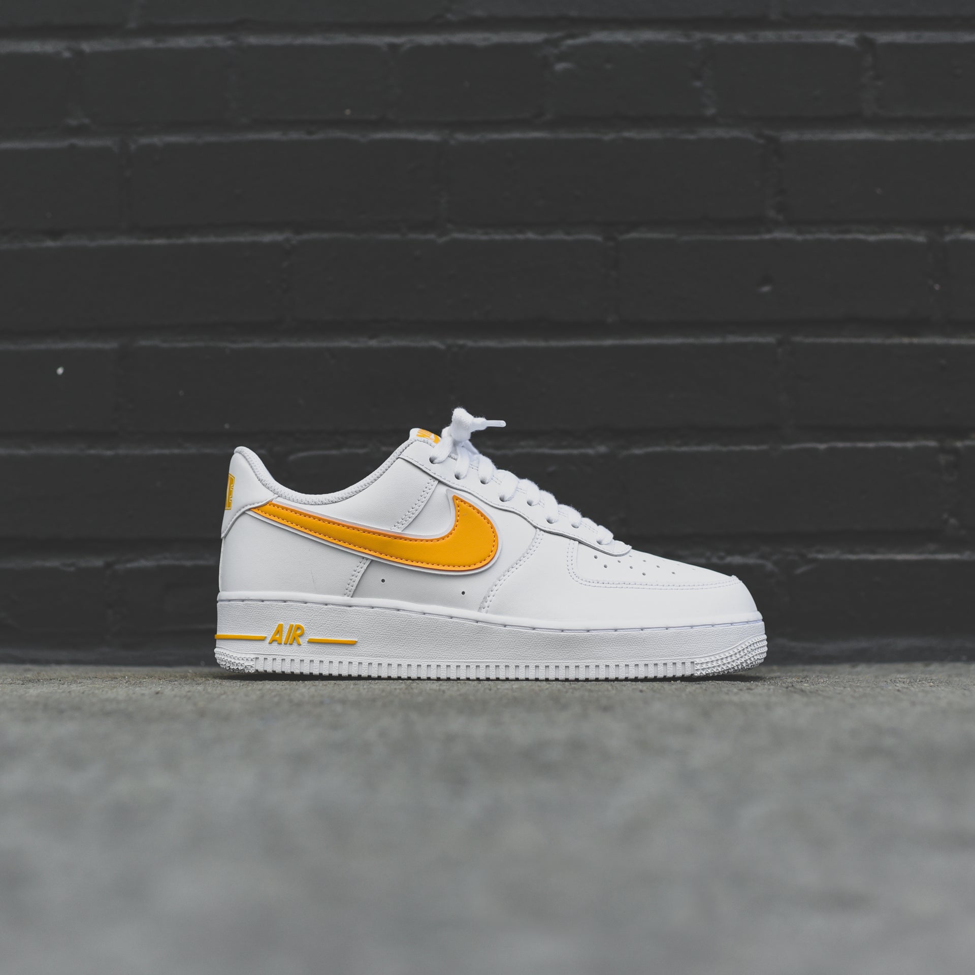 Nike Air Force 1 '07 3 - White / University Gold