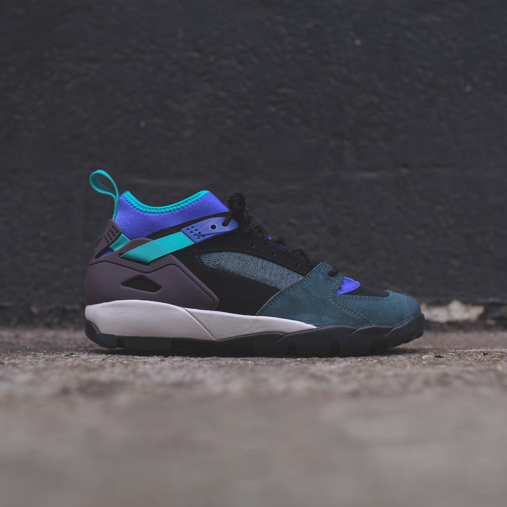 Nike air revaderchi top