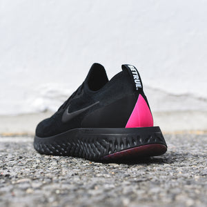Nike Epic React BE TRUE Flyknit - Black / Pink