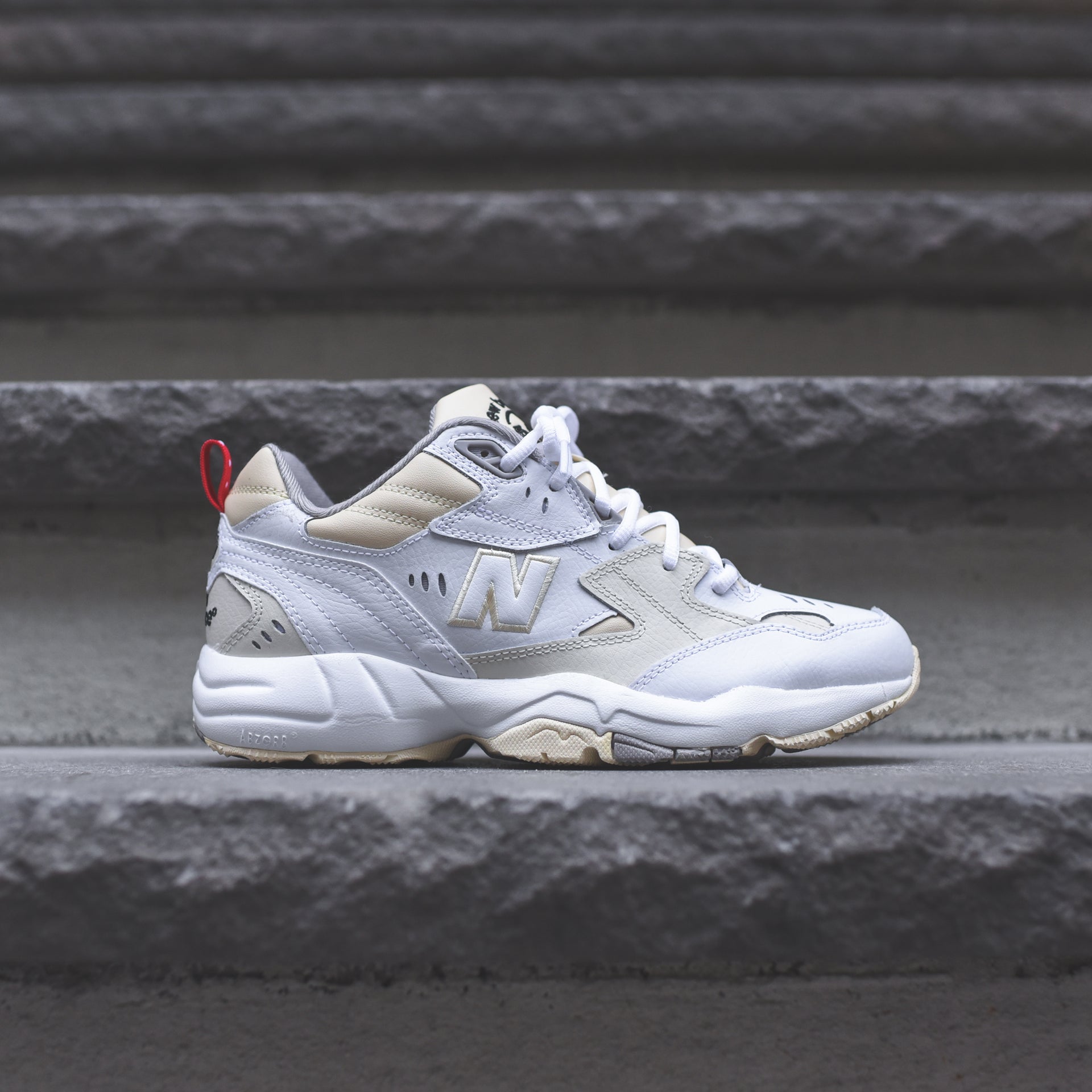 New Balance V1 - White / Yellow