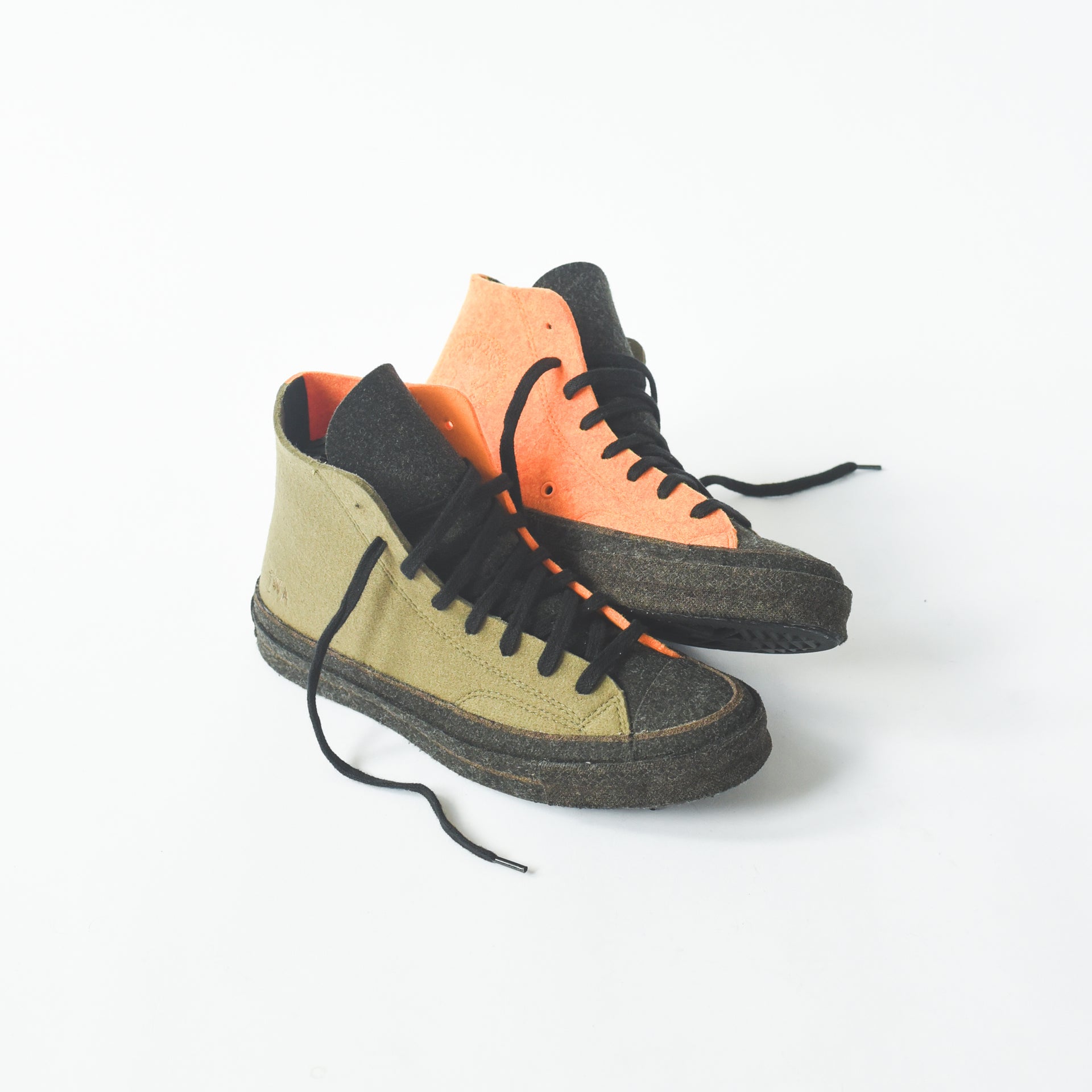 Converse x J.W Anderson Chuck 70 High - Stone Gray / Flame Orange